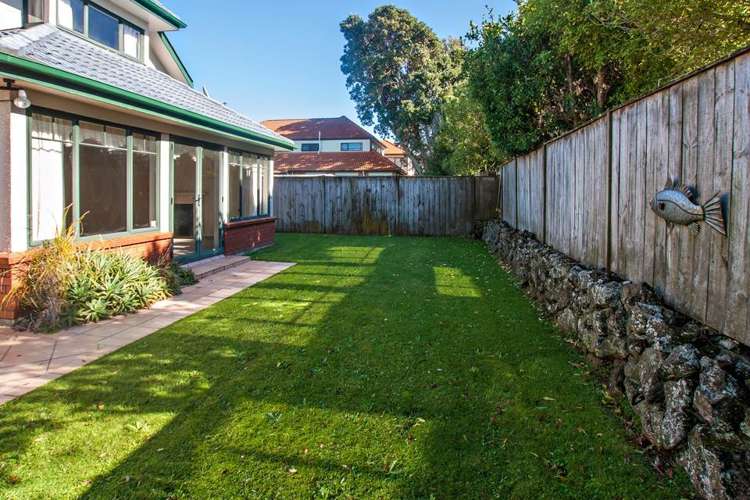 19a Rewi Road Royal Oak_16