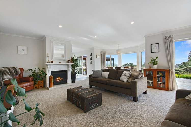 26a Awhiorangi Promenade Swanson_12