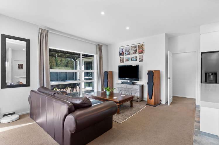 146 Eighth View Avenue Beachlands_13