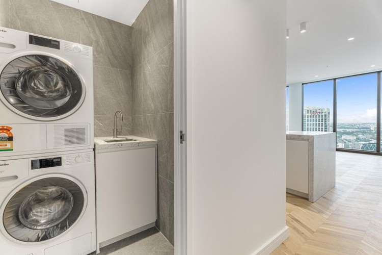 3802/51 Albert Street 10015_15