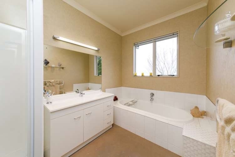 72 Haggerty Street Kimbolton_25