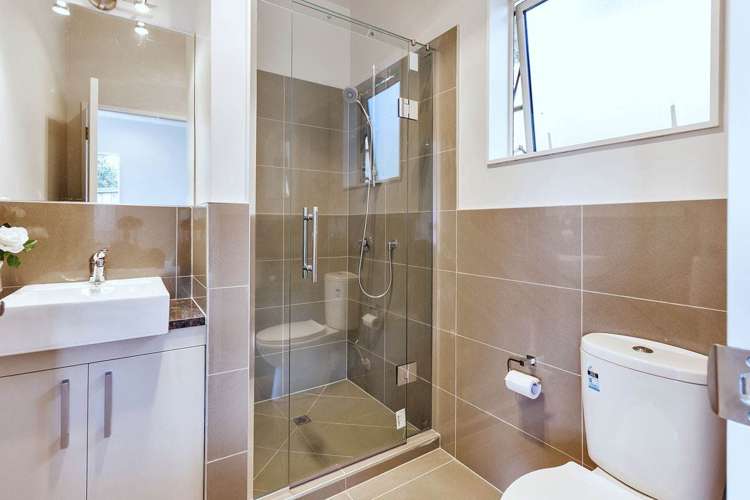 2/137 Victoria Street Onehunga_14