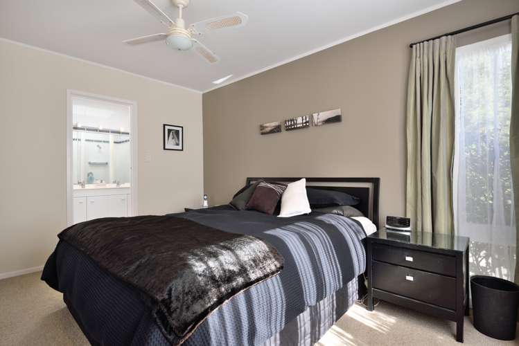 10 Parr Terrace Castor Bay_11