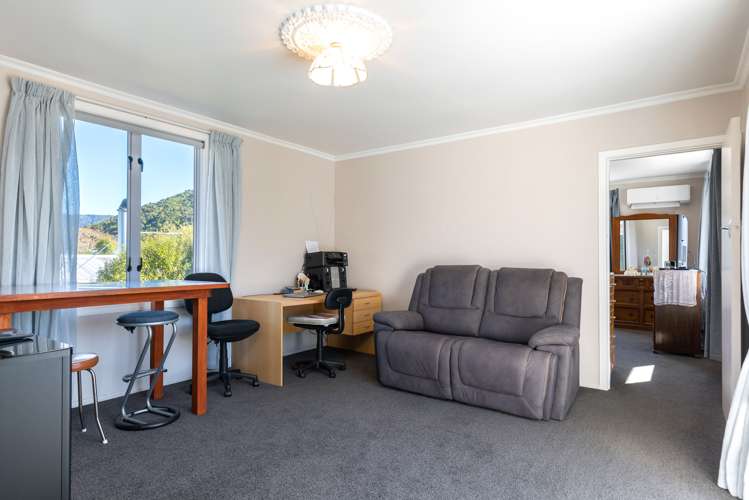 48 Beach Road Waikawa_18