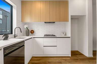 293C Flat Bush School Road_1