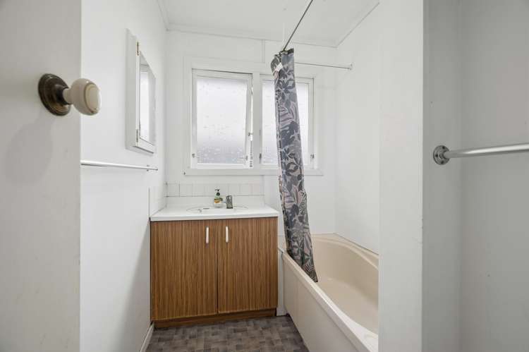 286 Clayton Road Pukehangi_11