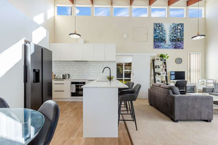 9a John F Kennedy Place Glen Eden_9