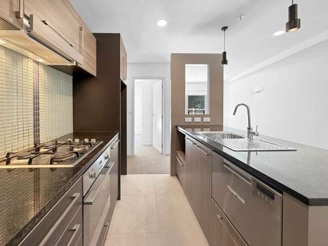 116/4 Wagener Place Mt Albert_2