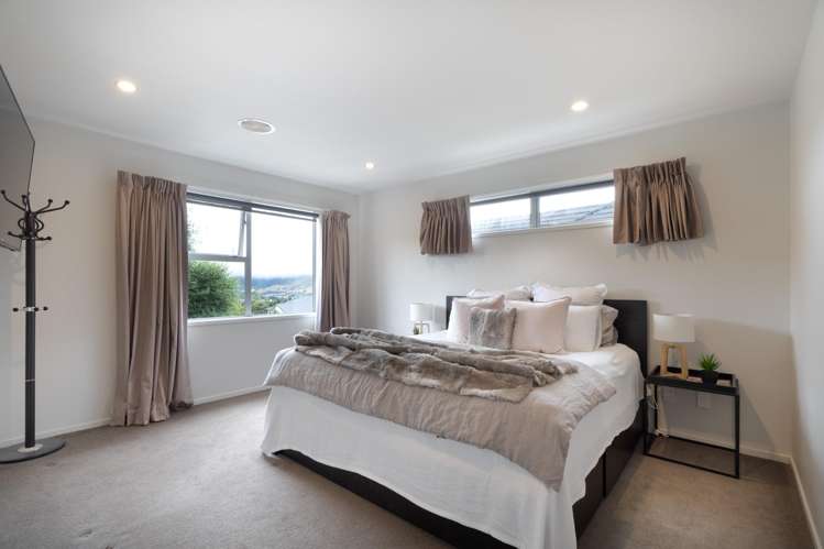 8 Halewood Grove Churton Park_16