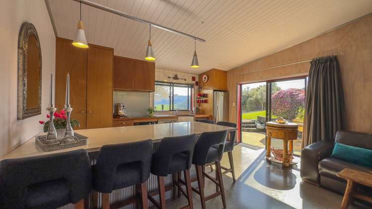 492 Hikuai Settlement Road Pauanui_22