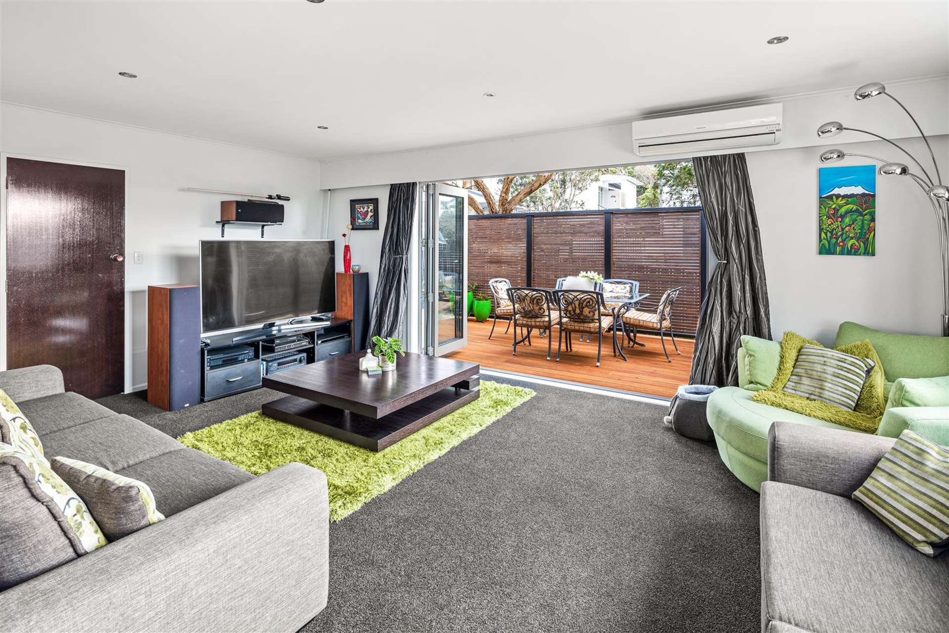 1 Hillview Crescent Paparangi_0