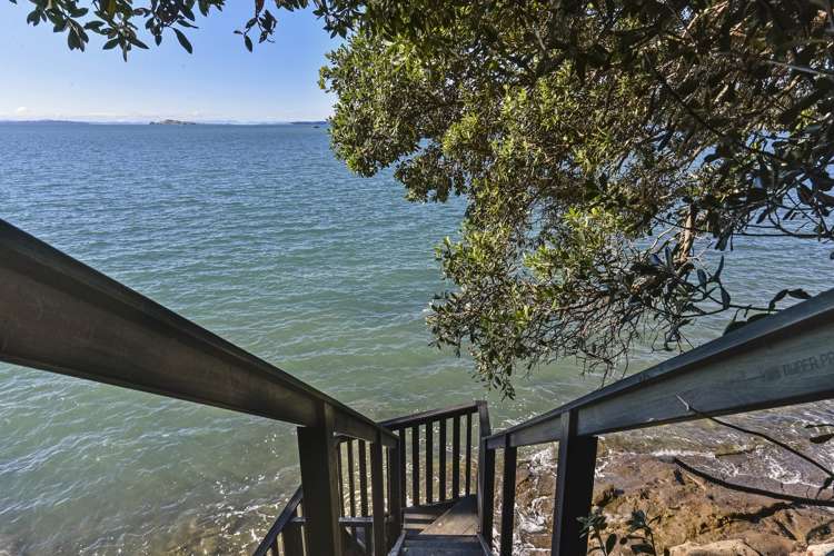 114 Vauxhall Road Narrow Neck_10