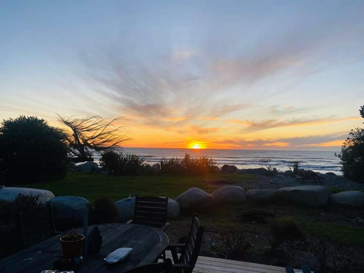 11 Main Road Ngakawau_12