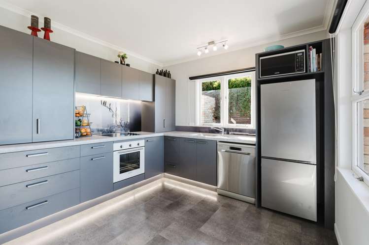 35 Mountain View Road_2