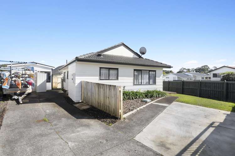 2 Staverton Crescent Mangere_8
