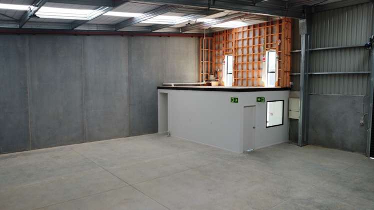 Unit 5/43-45 Thomas Neal Crescent Trentham_3