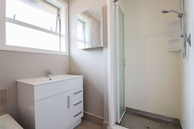 14 Goulds Road Marchwiel_9