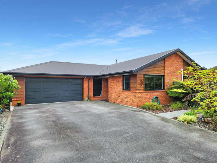 11 Fernbrook Close_0