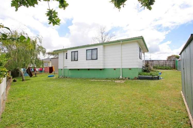 46 Maplesden Drive Clendon Park_2