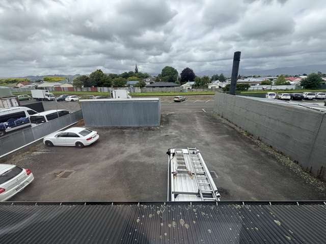 290 Oxford Street Levin_1