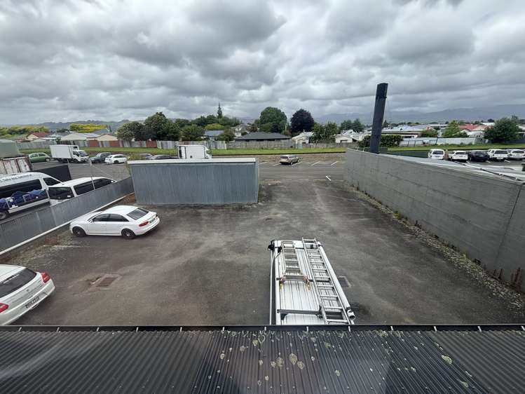 290 Oxford Street Levin_1