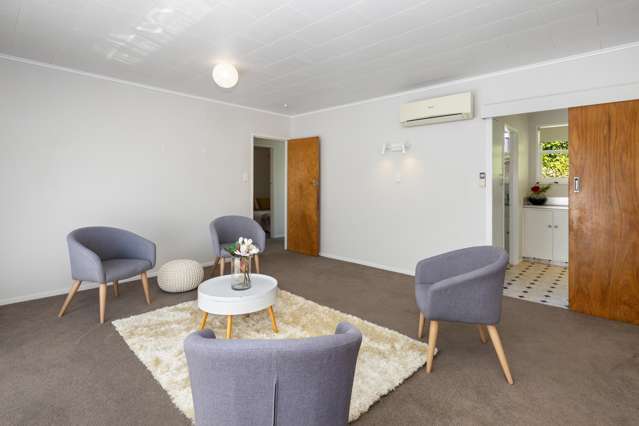 10 Kahikatea Grove Paparangi_4