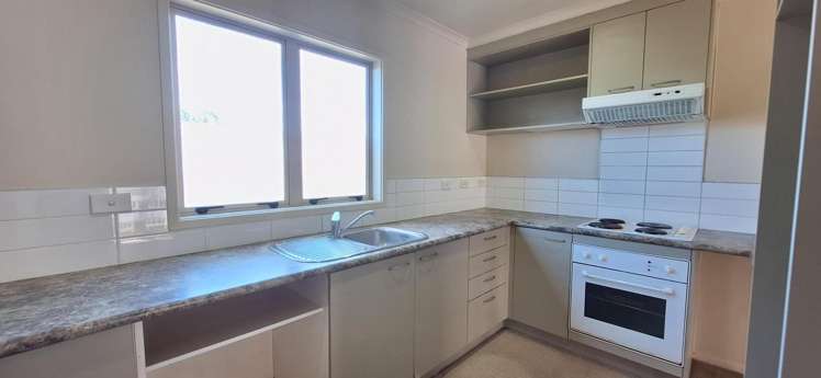 4/51 Henderson Valley Road 11401_2