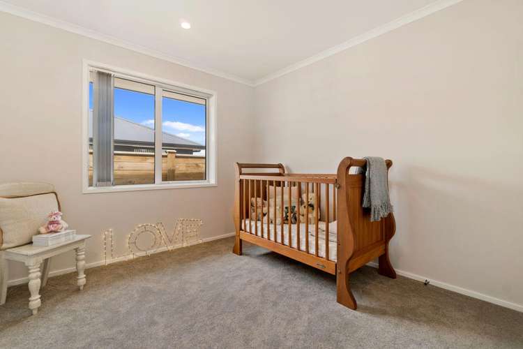 9 Munford Lane Riverhead_12