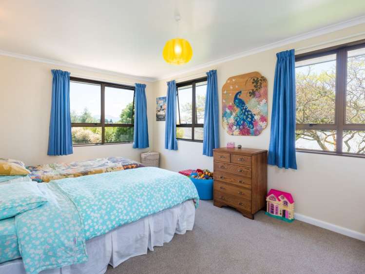 15 Brian Bary Street Redwoodtown_11