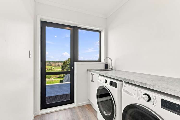 18 Cracroft Drive Putiki_12