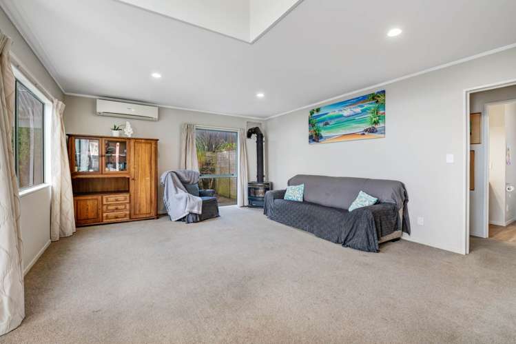 69 Donald Street Stanmore Bay_7