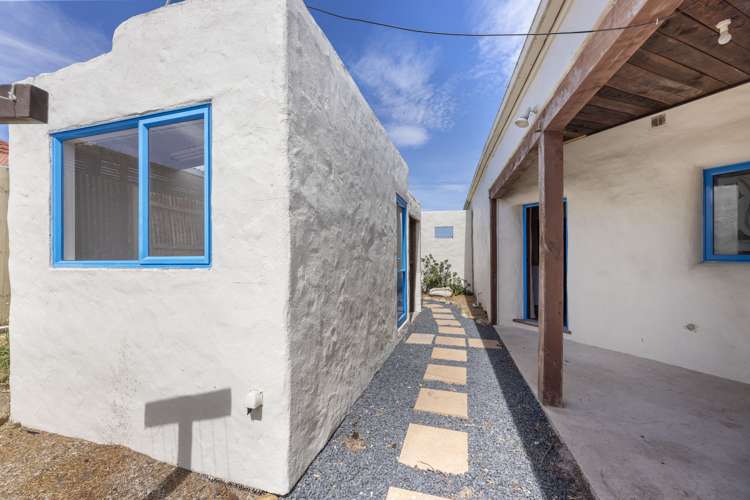 27 Muri Street Aramoana_17