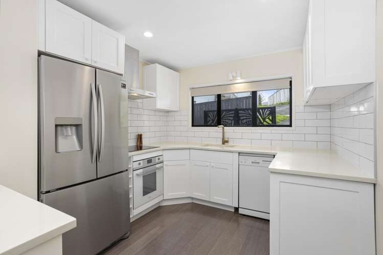 2/25 Flaxdale Street Birkdale_3