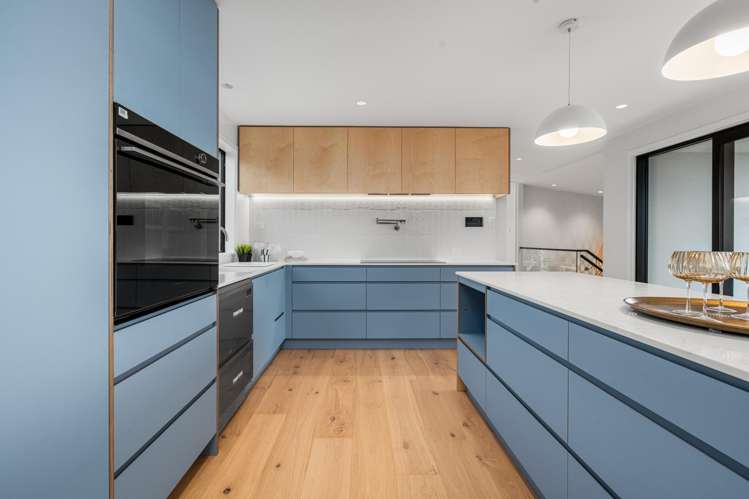 1/164 Soleares Avenue Mount Pleasant_9