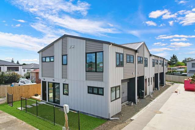 New Build Townhouse on Mangere