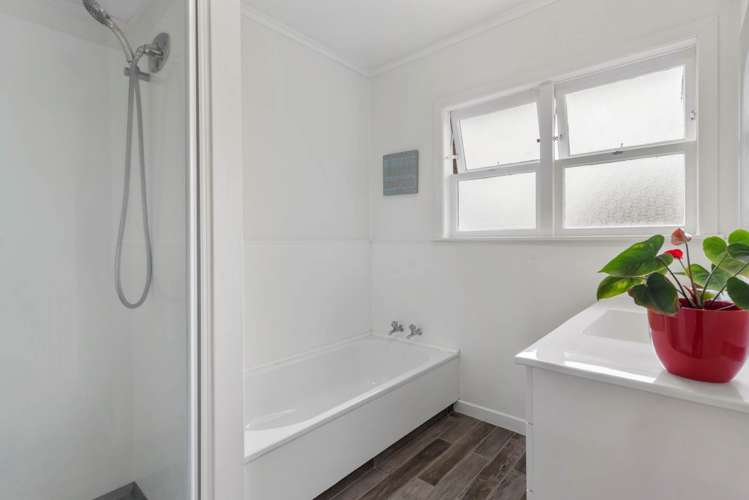 5/162 Onewa Road Northcote_12