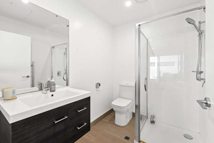 222/8 Thompson Park Road Mount Wellington_16
