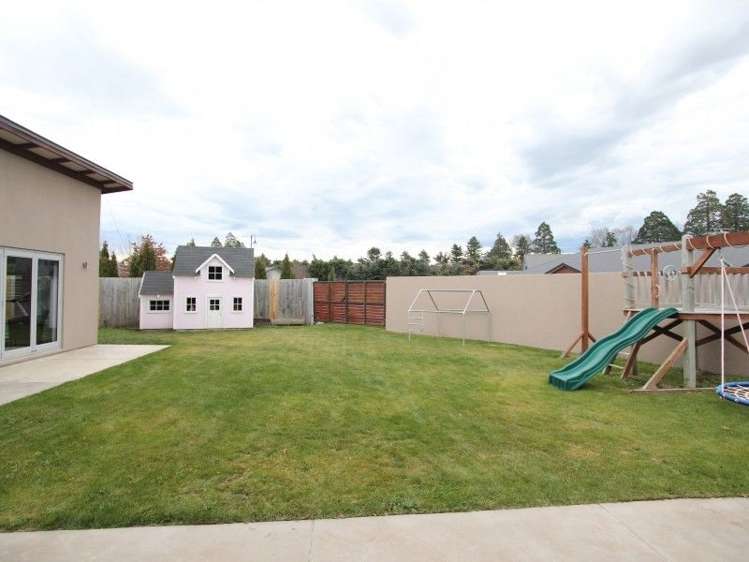 8 Westpark Close Allenton_19