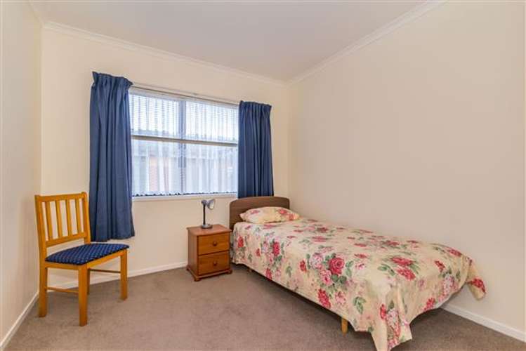 2/32 Gibbons Street Upper Hutt_6