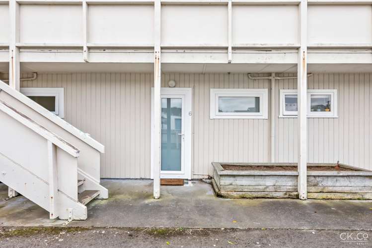 6/31 Tennyson Street Petone_11