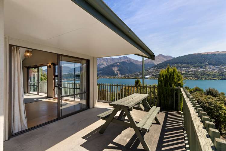 582 Peninsula Road Kelvin Heights_5