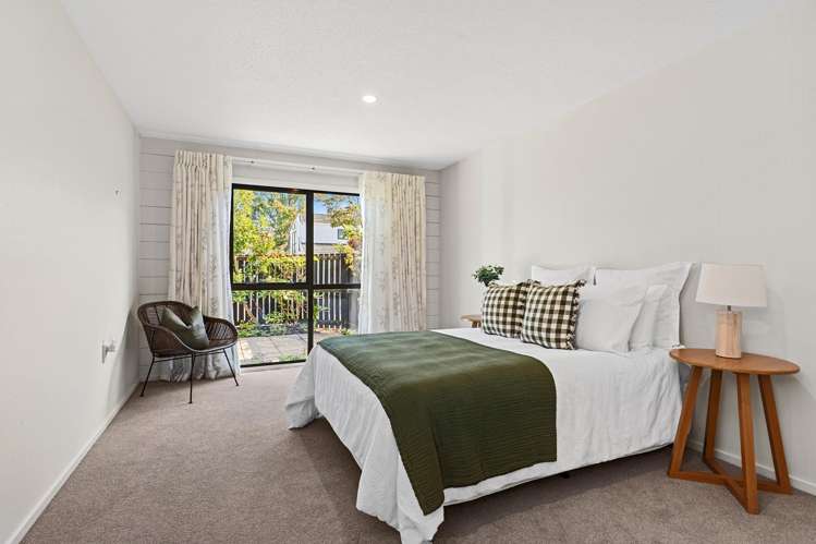 115E Merivale Lane Merivale_12