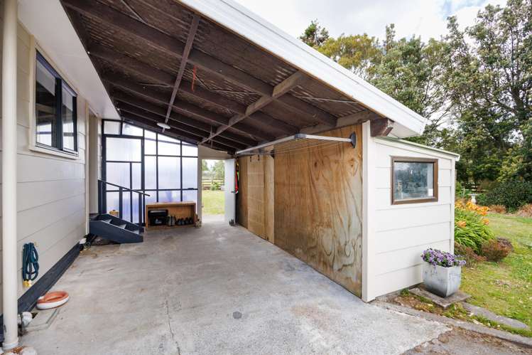 69 Reid Line East Aorangi_23