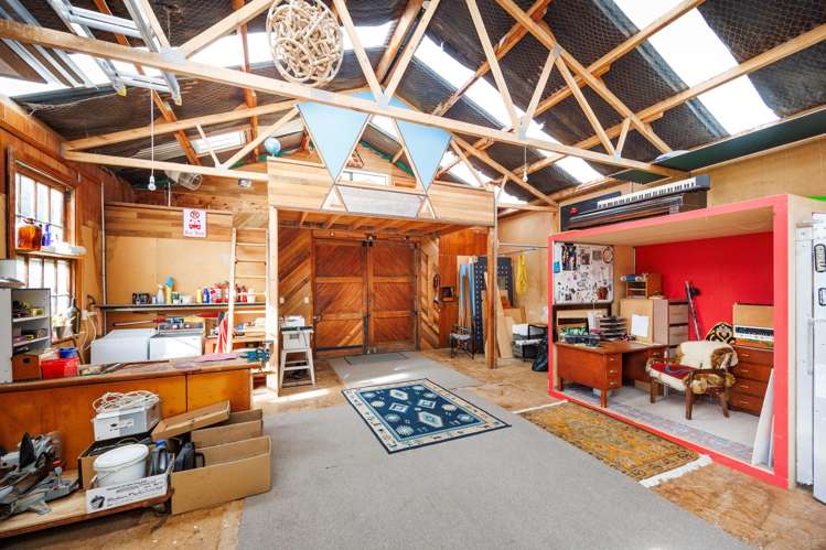 2898 Kimbolton Road Kimbolton_23