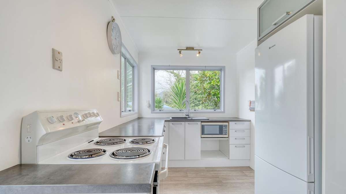 122 Takahe Road_2