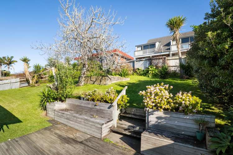 65 Beach Road Waihi Beach_19