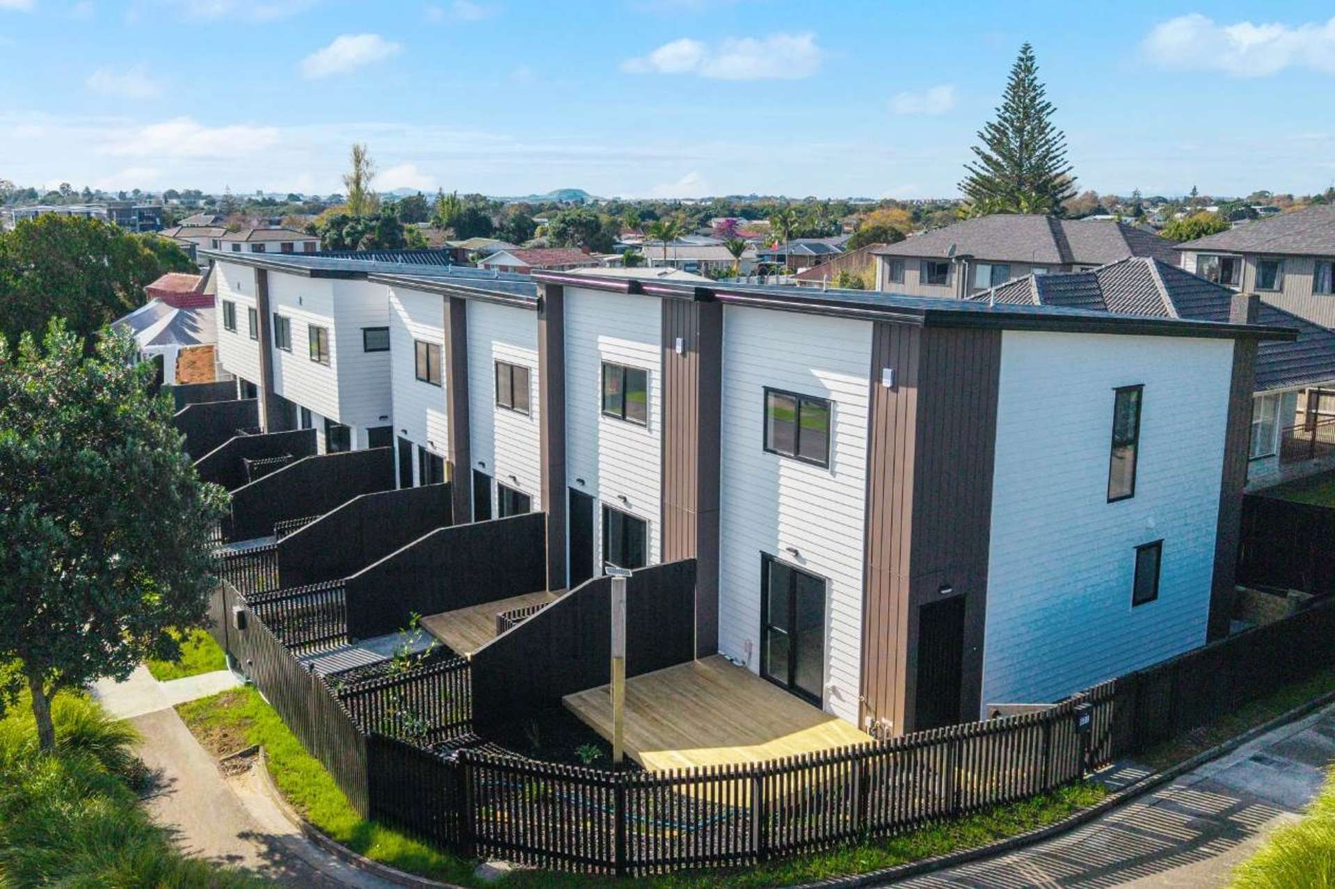 571 Massey Road Mangere_0