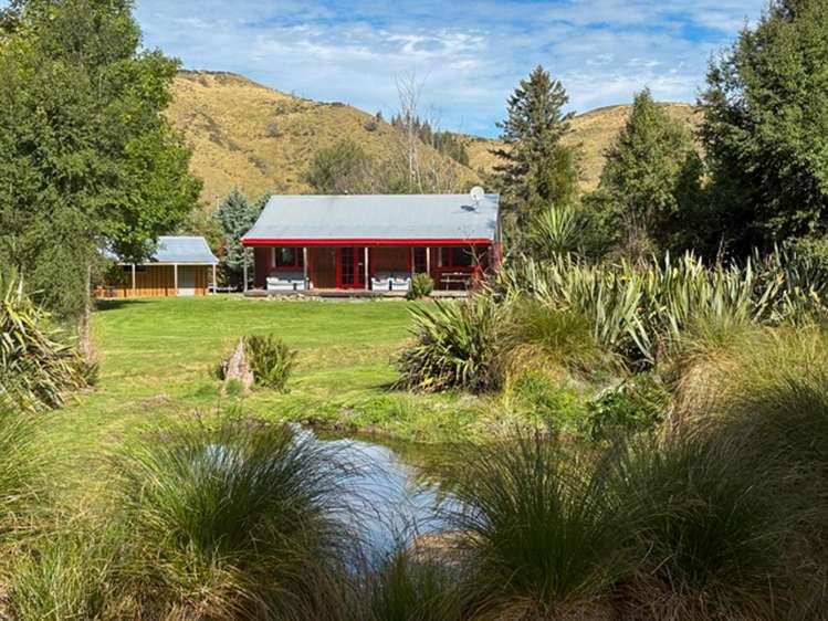 2034 Fairlie Tekapo Road Burkes Pass_4
