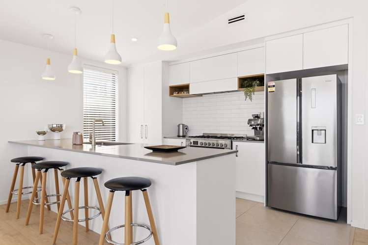 184A Lake Terrace Hilltop_8