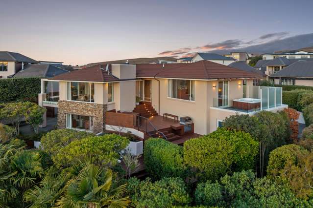 Prestige living above the city
